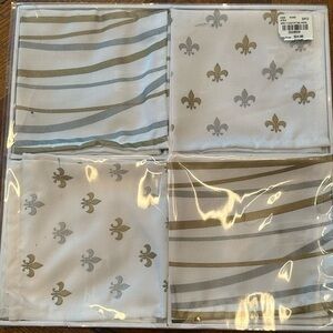 Fleur De Lis Cocktail Napkin Set